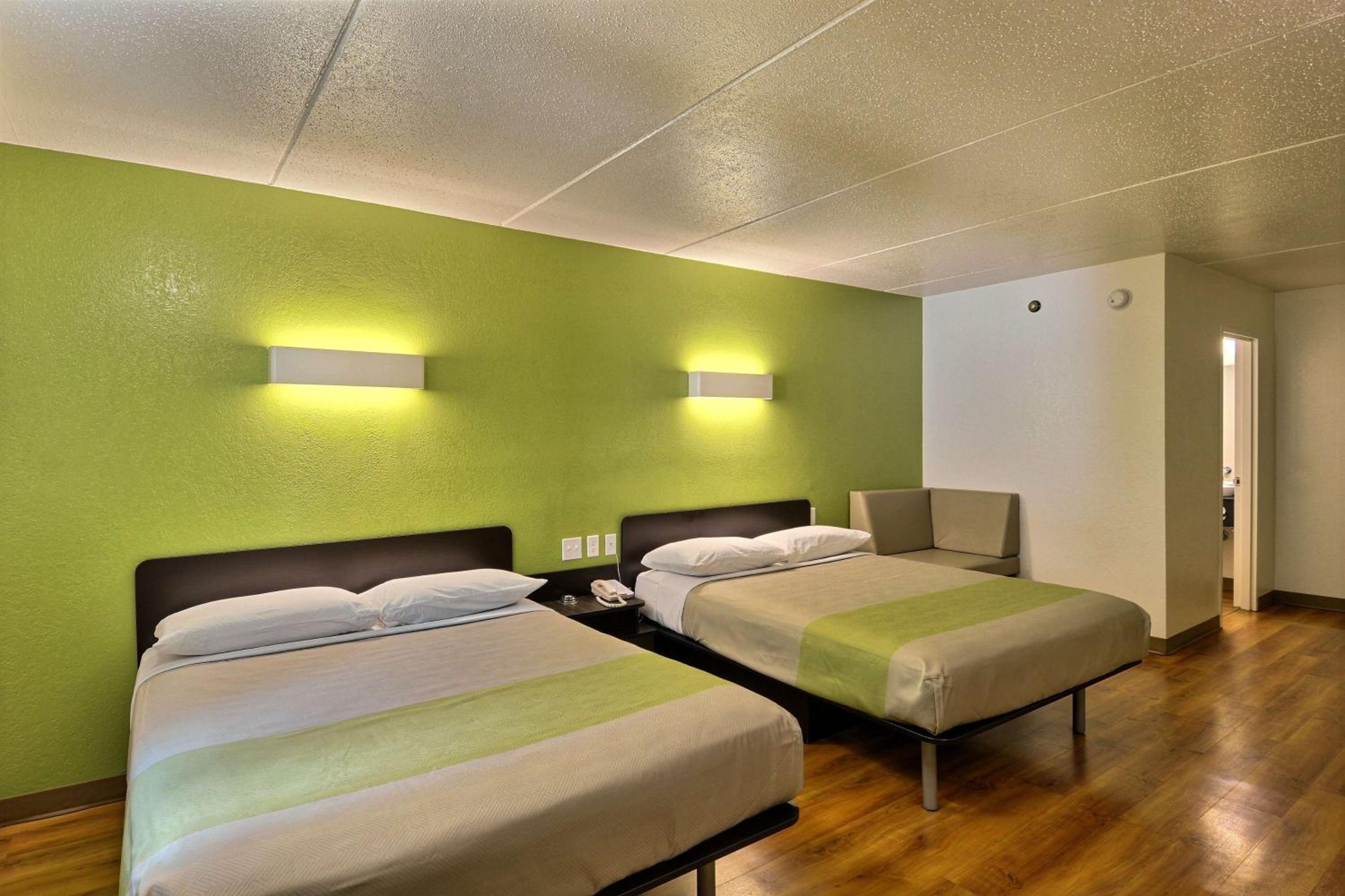 غرفة ديلوكس رباعية، Motel6 Danvers, MA - Boston North 8/10
