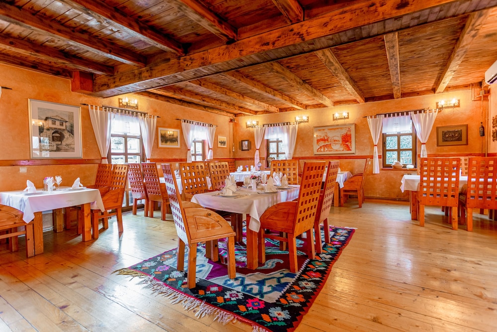 Kriva Cuprija Hotel 26/28