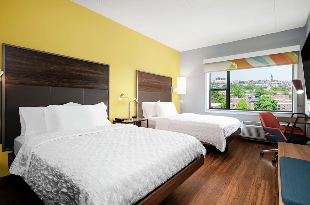 room, 2 queen beds
