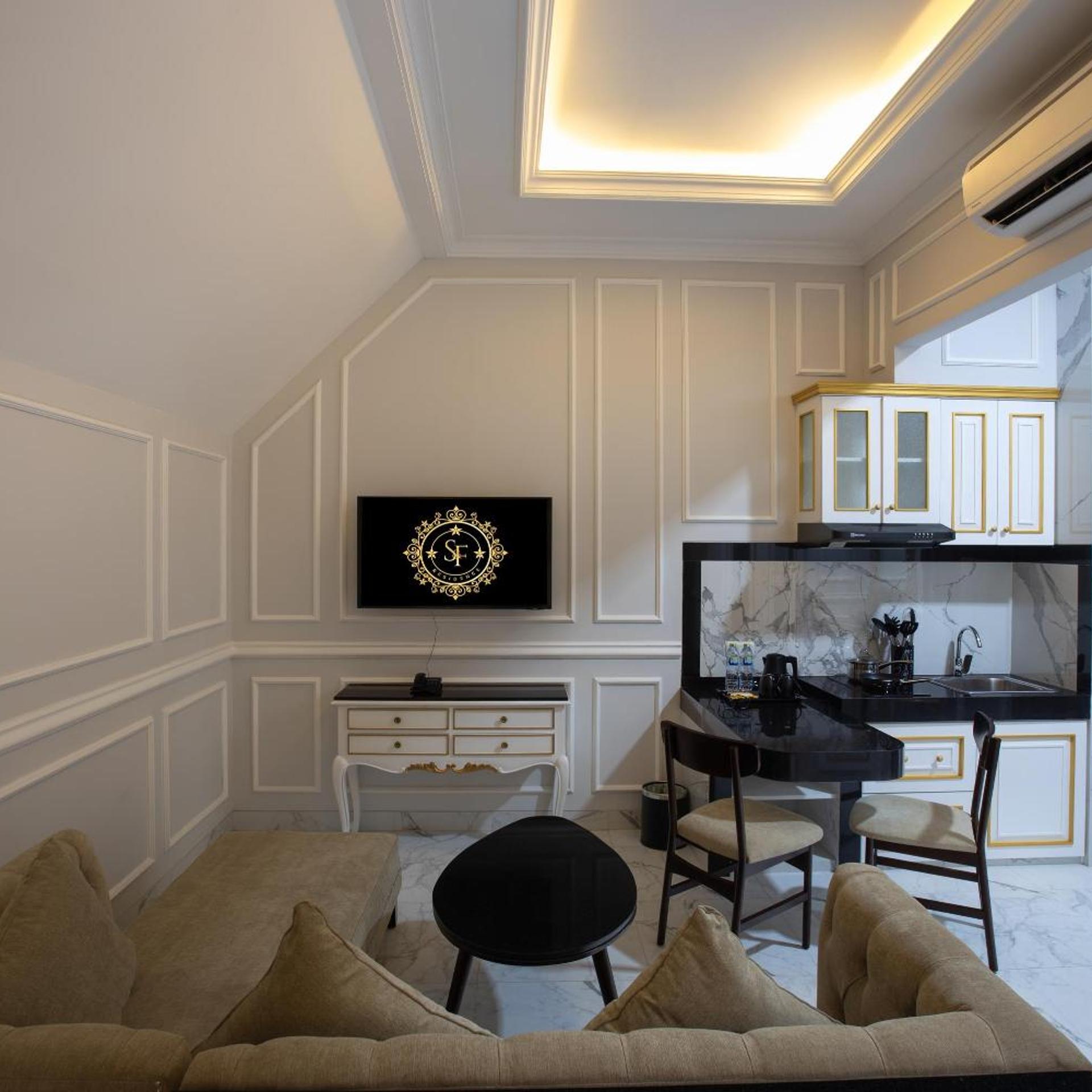 S and F Residence 23/36