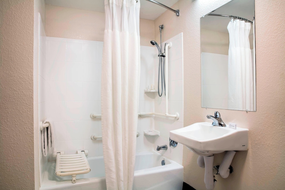 غرفة بسريرين كوين لذوي الإعاقة، Fairfield Inn Suites By Marriott Lakeland Plant City 8/9