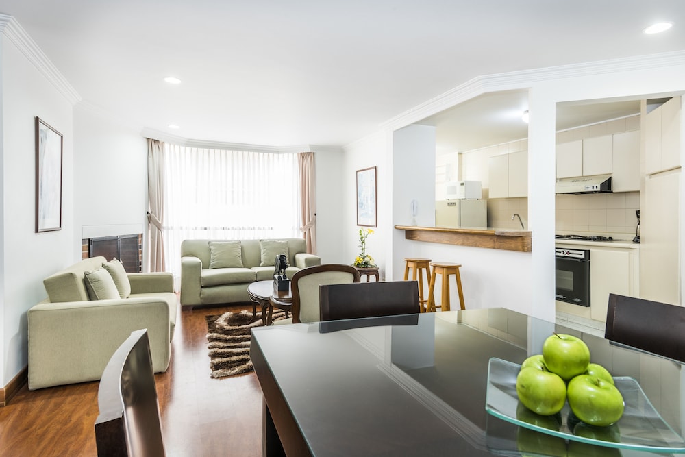 Travelers Apartamentos Y Suites Fontana Plaza 35/47