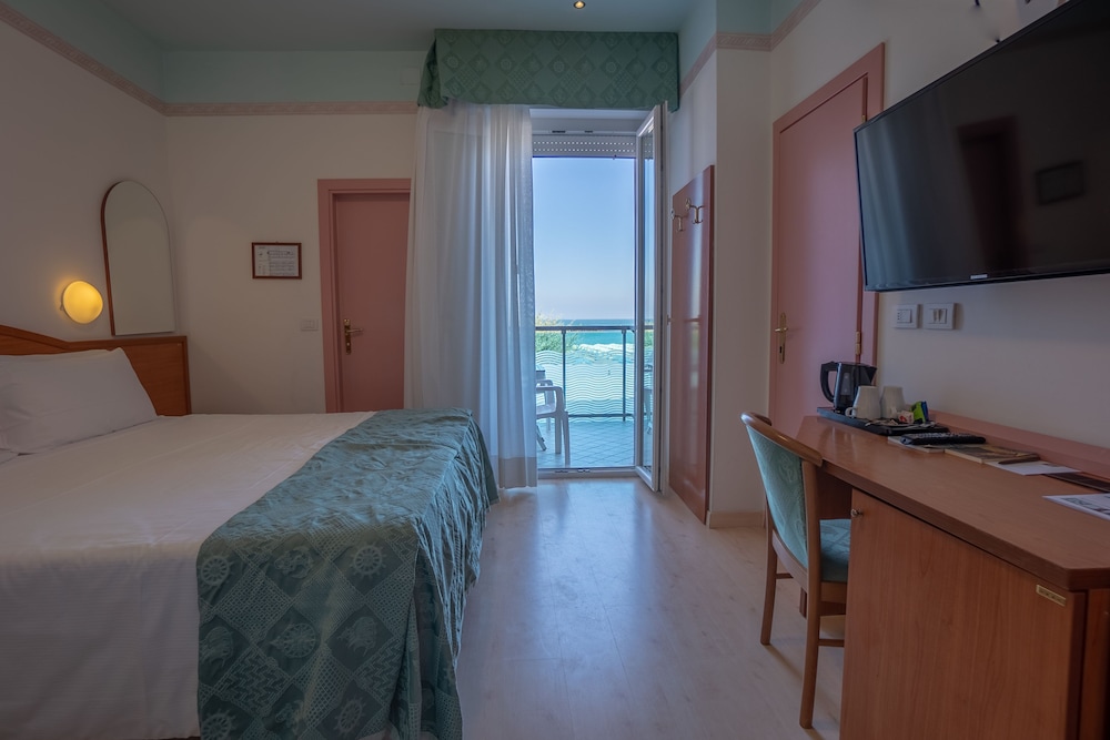 Hotel Lungomare 13/35