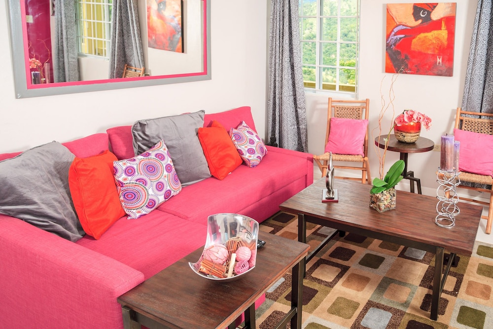 Skyview Manor Guest Apartments 22/50