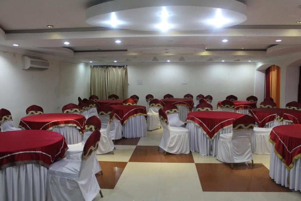 Hotel Taj Darbar 32/45