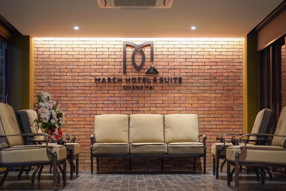 March Hotel & Suite Riverside 46/60