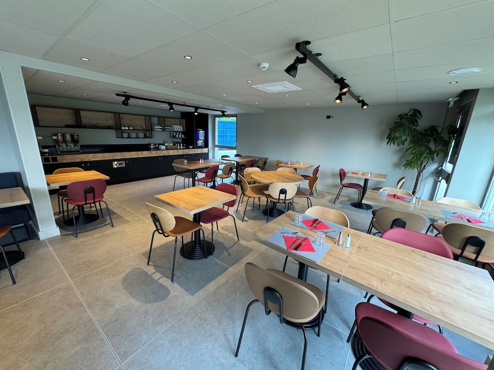 Ibis Orleans La Chapelle Saint Mesmin 41/64