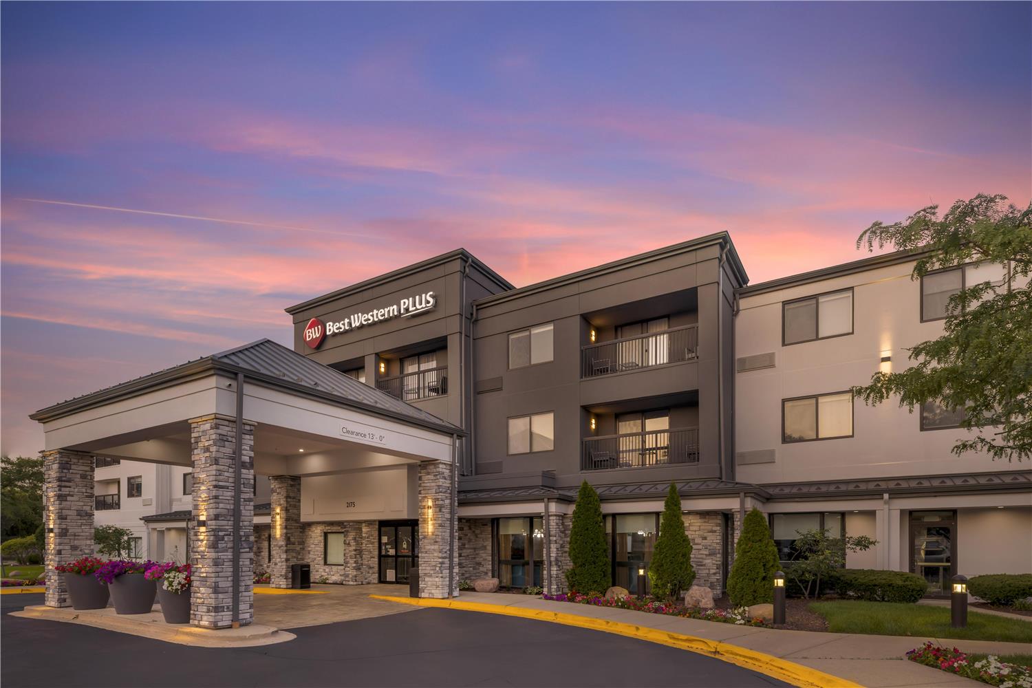 Best Western Plus Elgin - Chicago 1/4