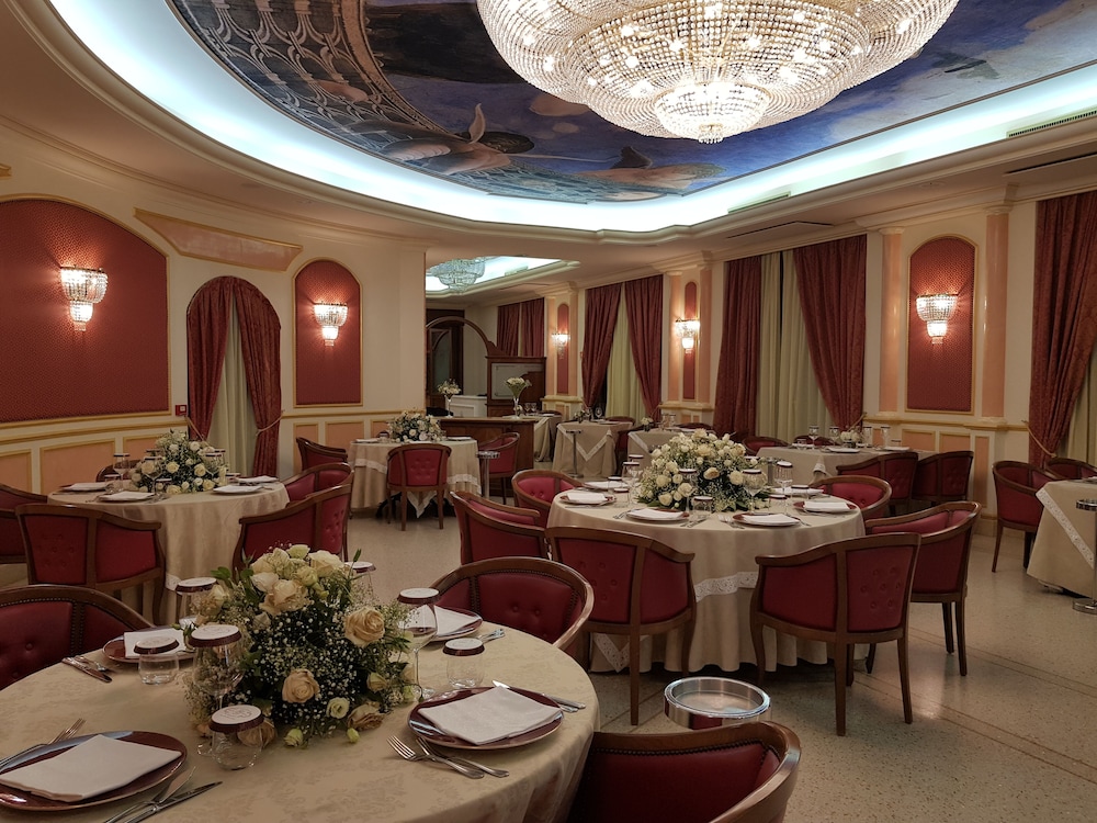Parco Dei Principi Hotel 58/80