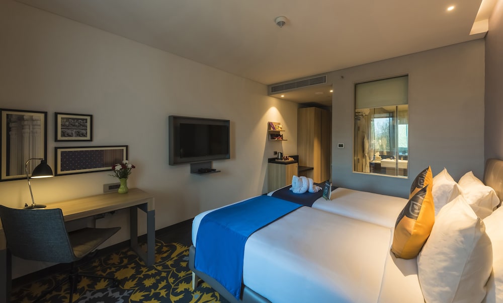 Grand Mercure Mysore 12/70