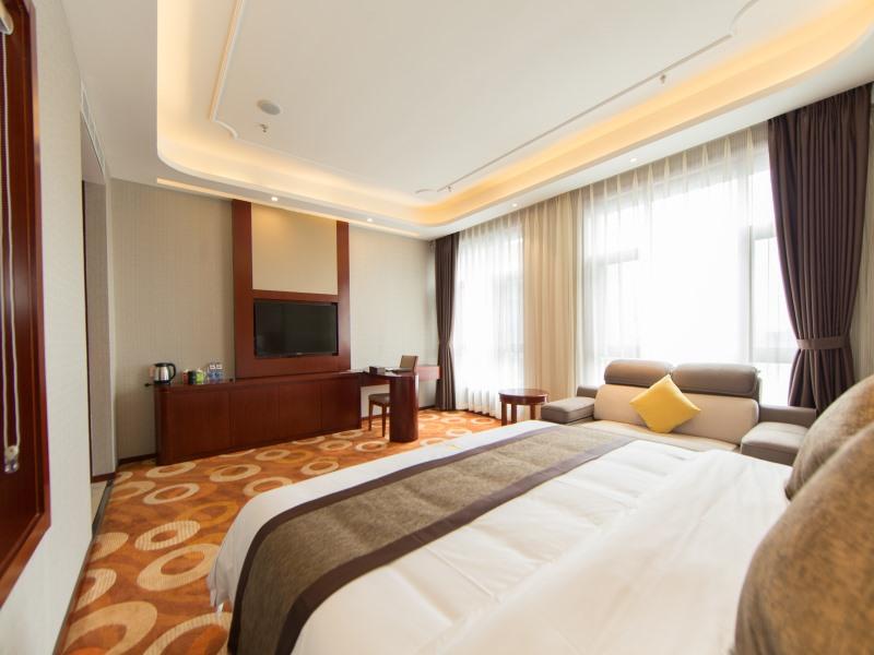 GreenTree Eastern Yibin Yijian Road New City Plaza Hotel 14/50