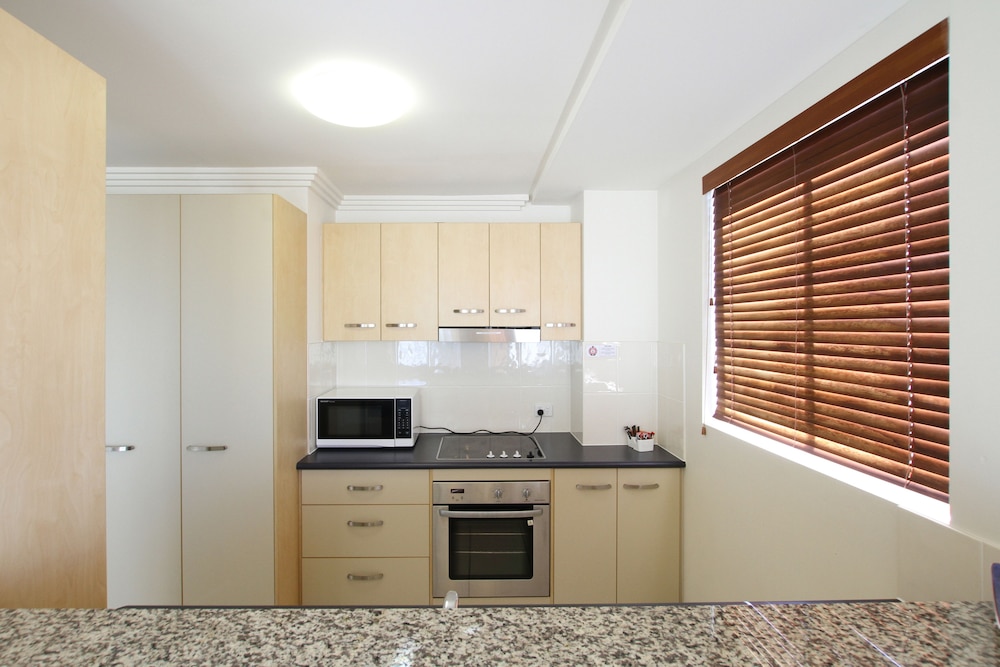 CALOUNDRA CENTRAL APARTMENT HOTEL 34/68