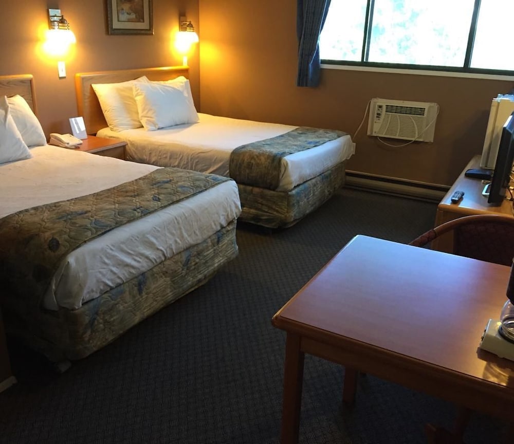 Canadas Best Value Inn Kelowna photo4