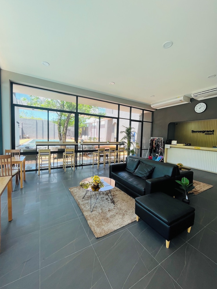 Seree Grand Resort 43/64