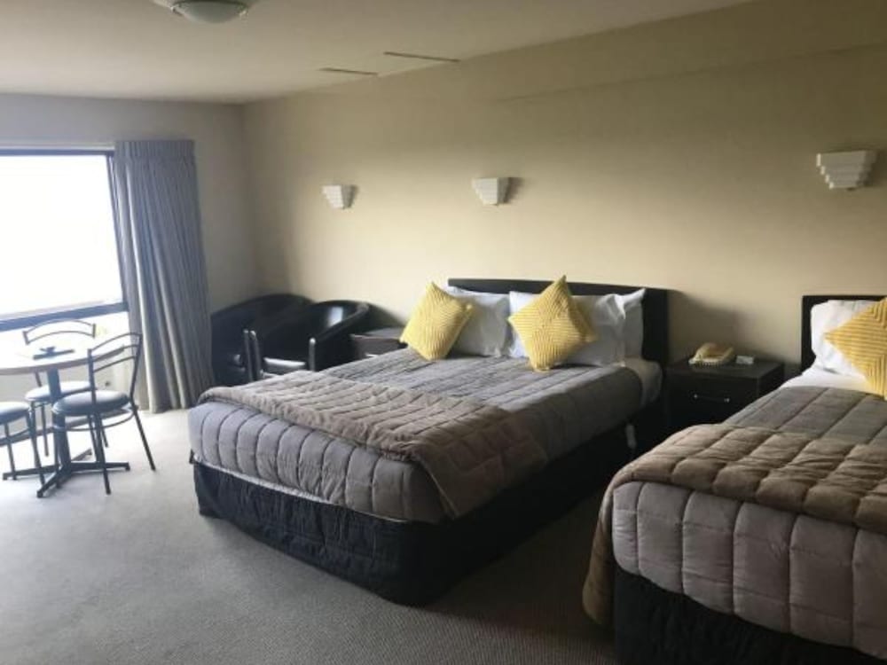 Earnslaw Lodge 6/50
