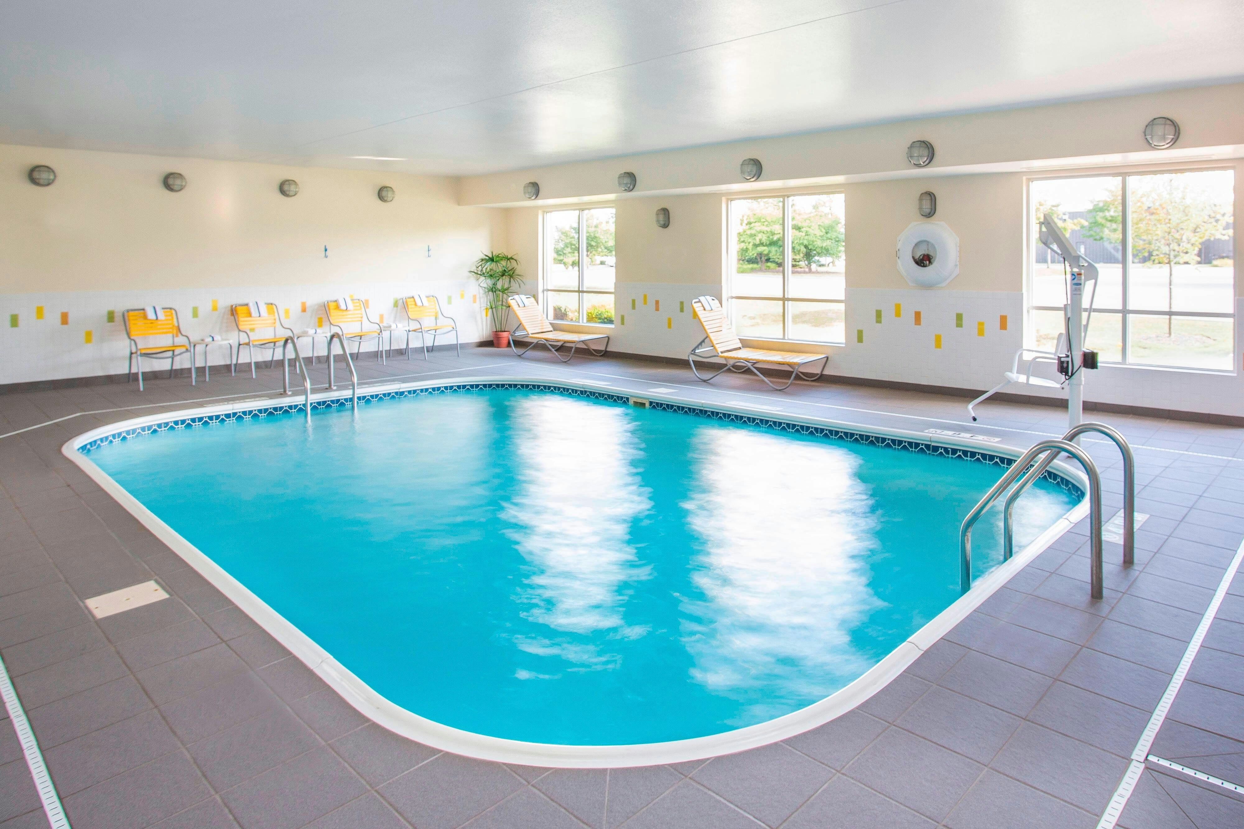 Fairfield Inn Suites Chicago Tinley Park 13/19