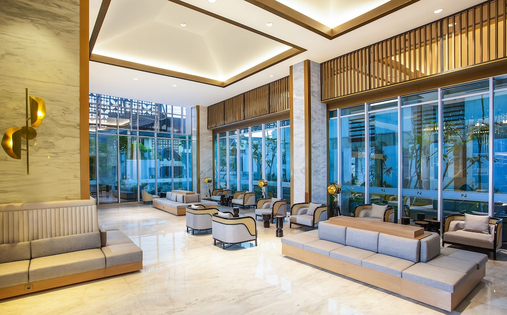 Swiss-Belhotel Solo 37/57