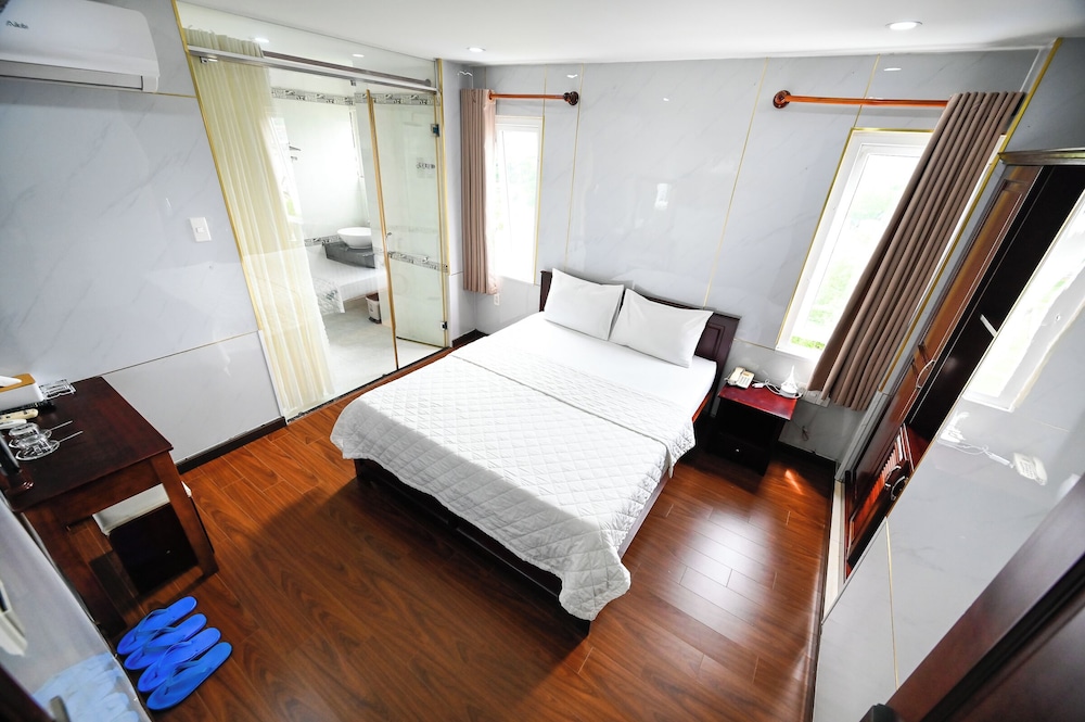 Gia Hoa Airport Hotel 8/50