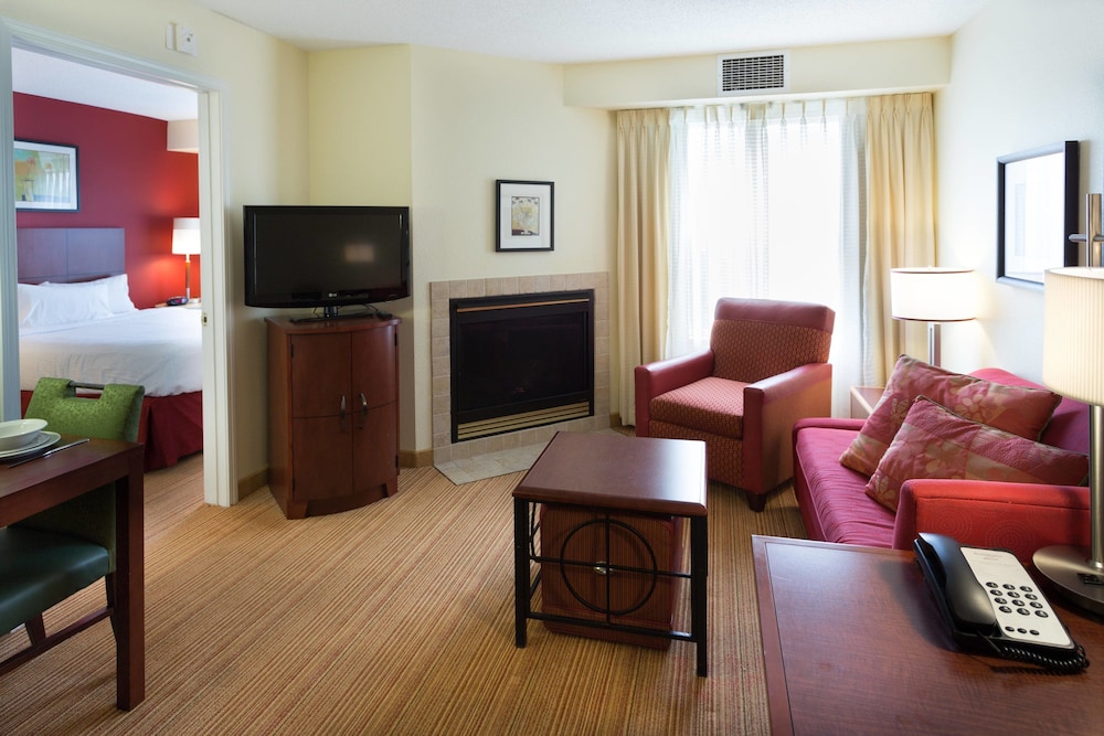 Residence Inn By Marriott Fort Collins 16/30