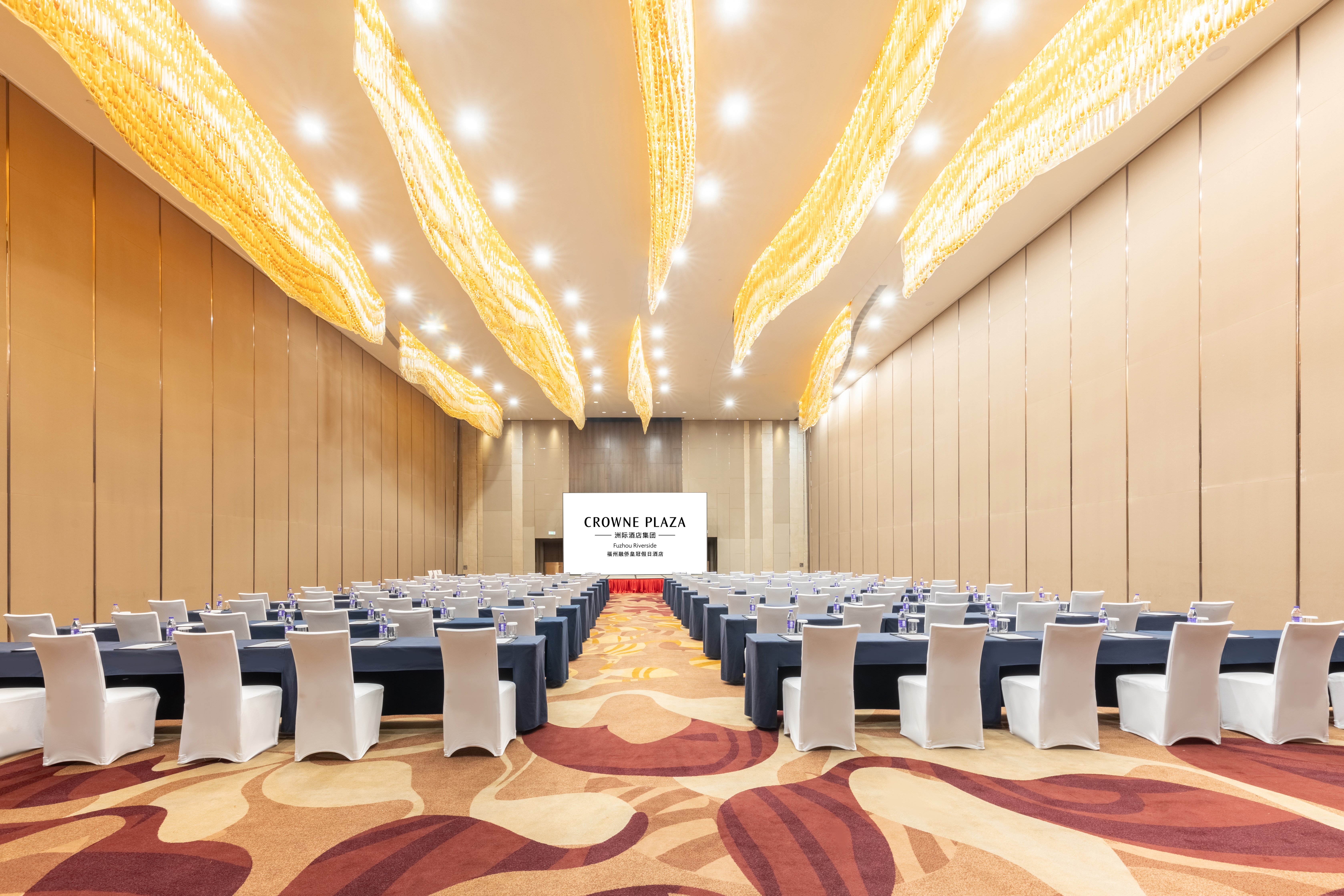 CROWNE PLAZA FUZHOU RIVERSIDE 42/50