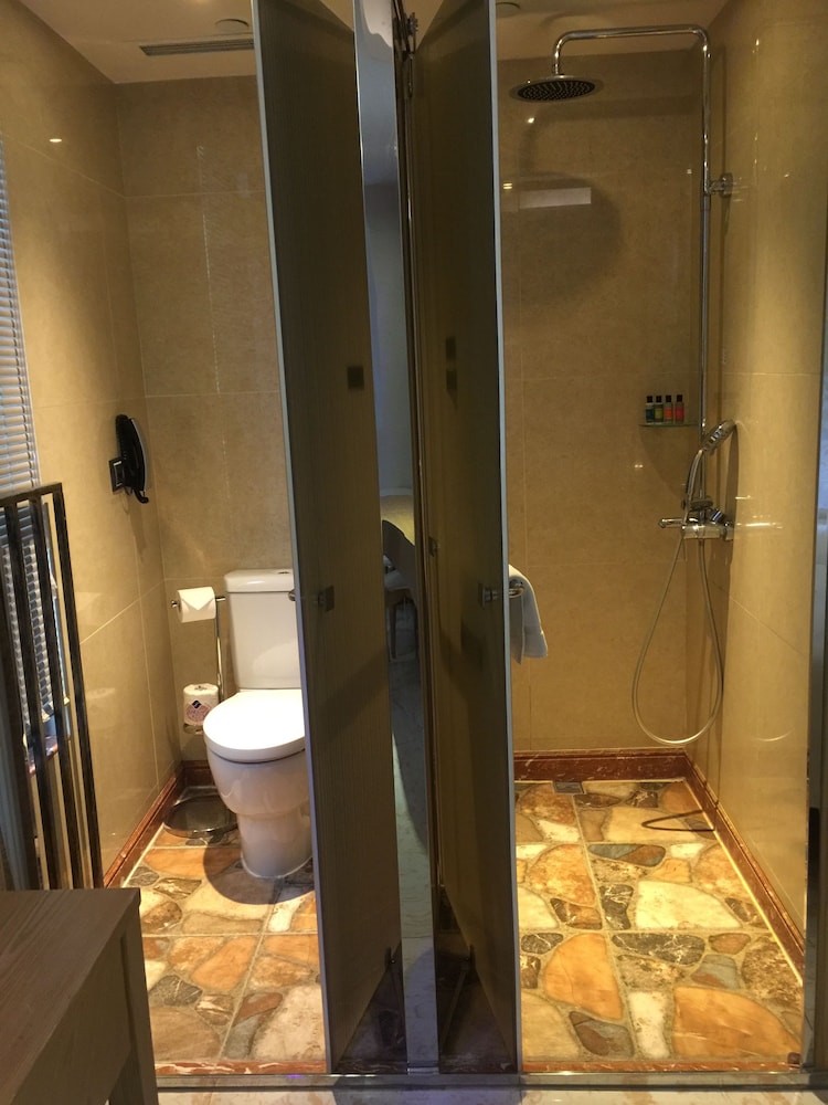 Harbour Bay Hotel 32/32