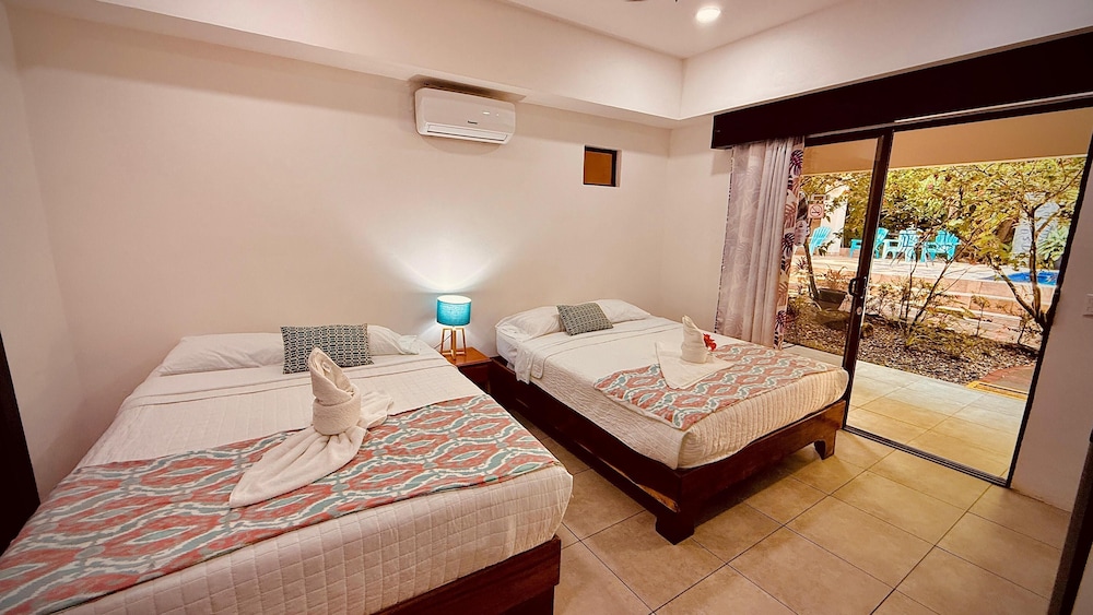 ROOM, GARDEN VIEW
