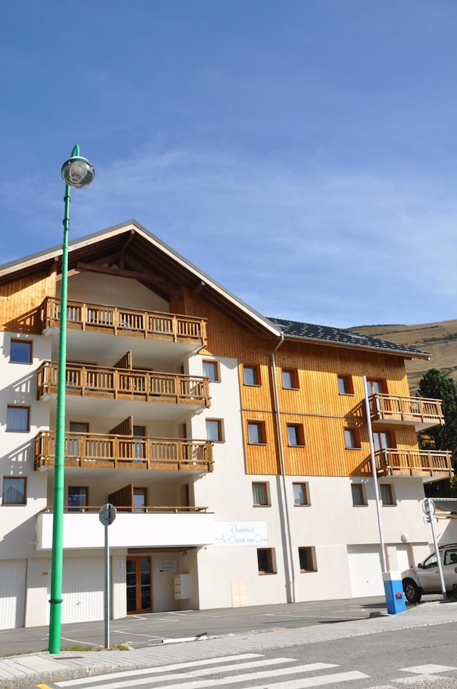 Residence Au coeur des ours - Vacanceole in LES DEUX ALPES