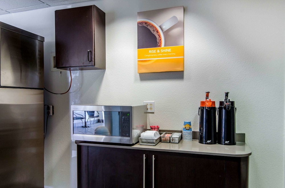 Motel6 Wheatland, WY 39/58
