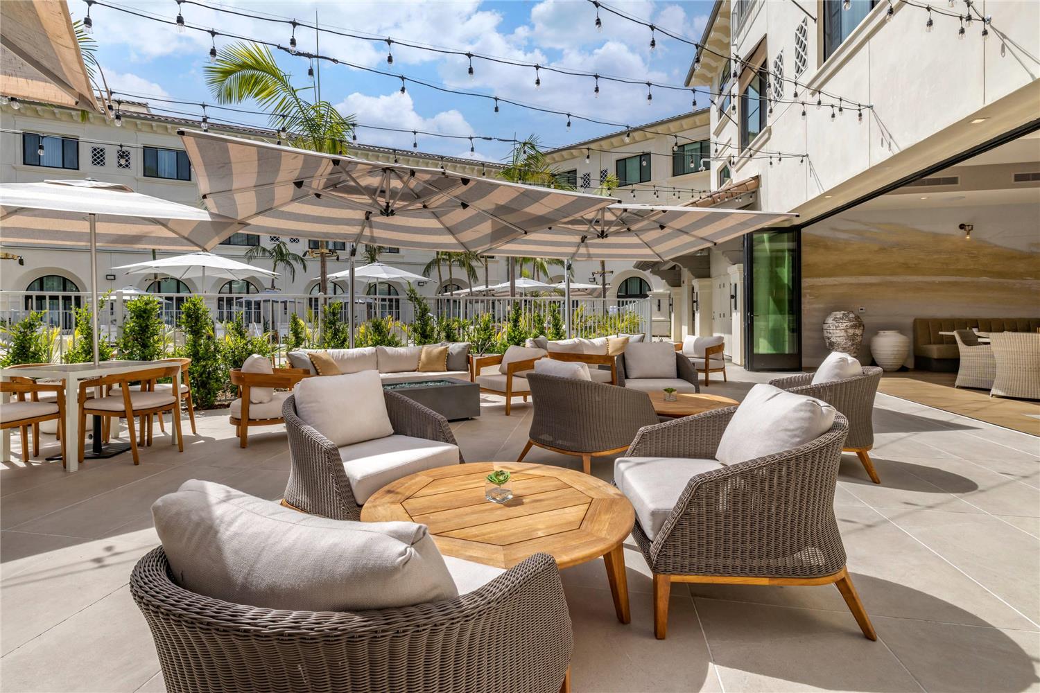 Cambria Hotel Calabasas - Malibu 7/15