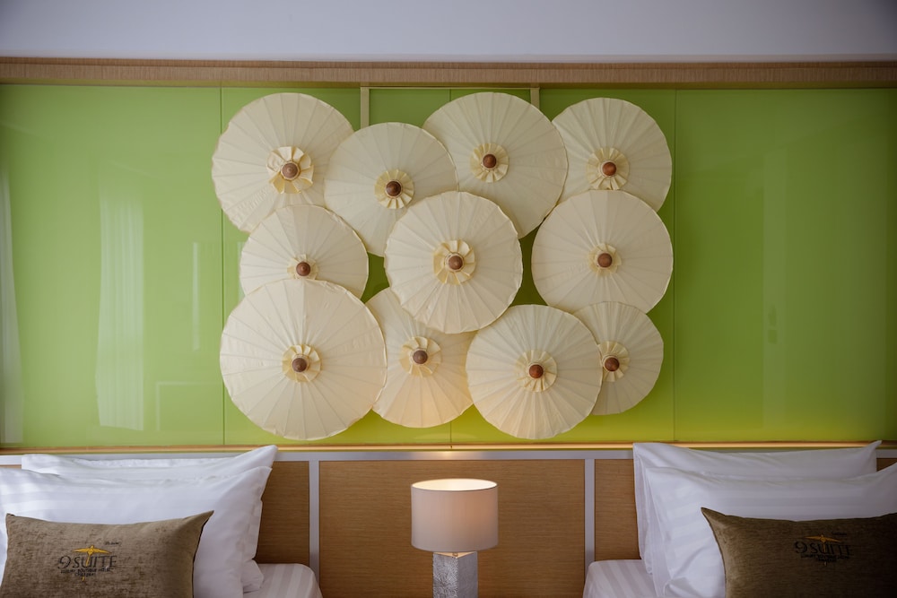 9 Suite Luxury Boutique Hotel 35/55