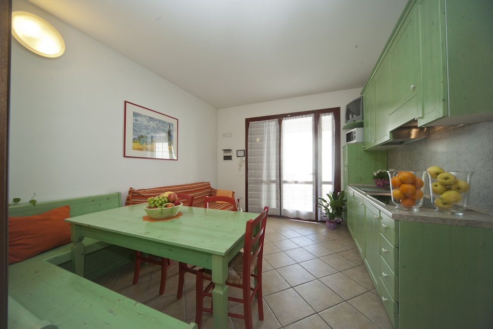 MICHELANGELO HOTEL AND FAMILY RESORT 12/50
