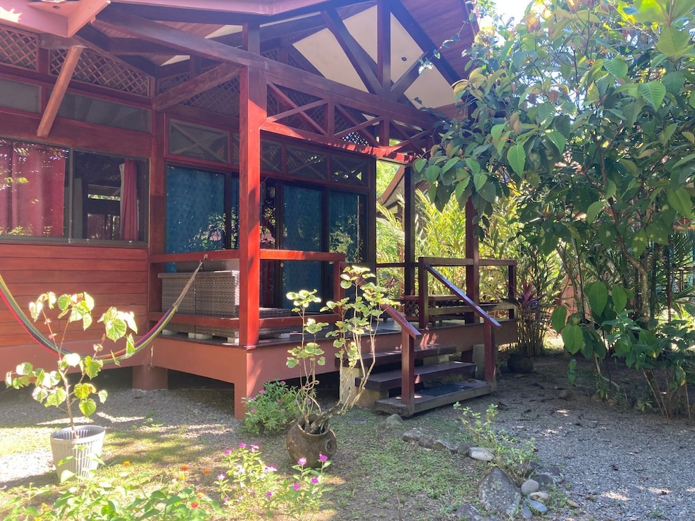 KENAKI LODGE 5/50