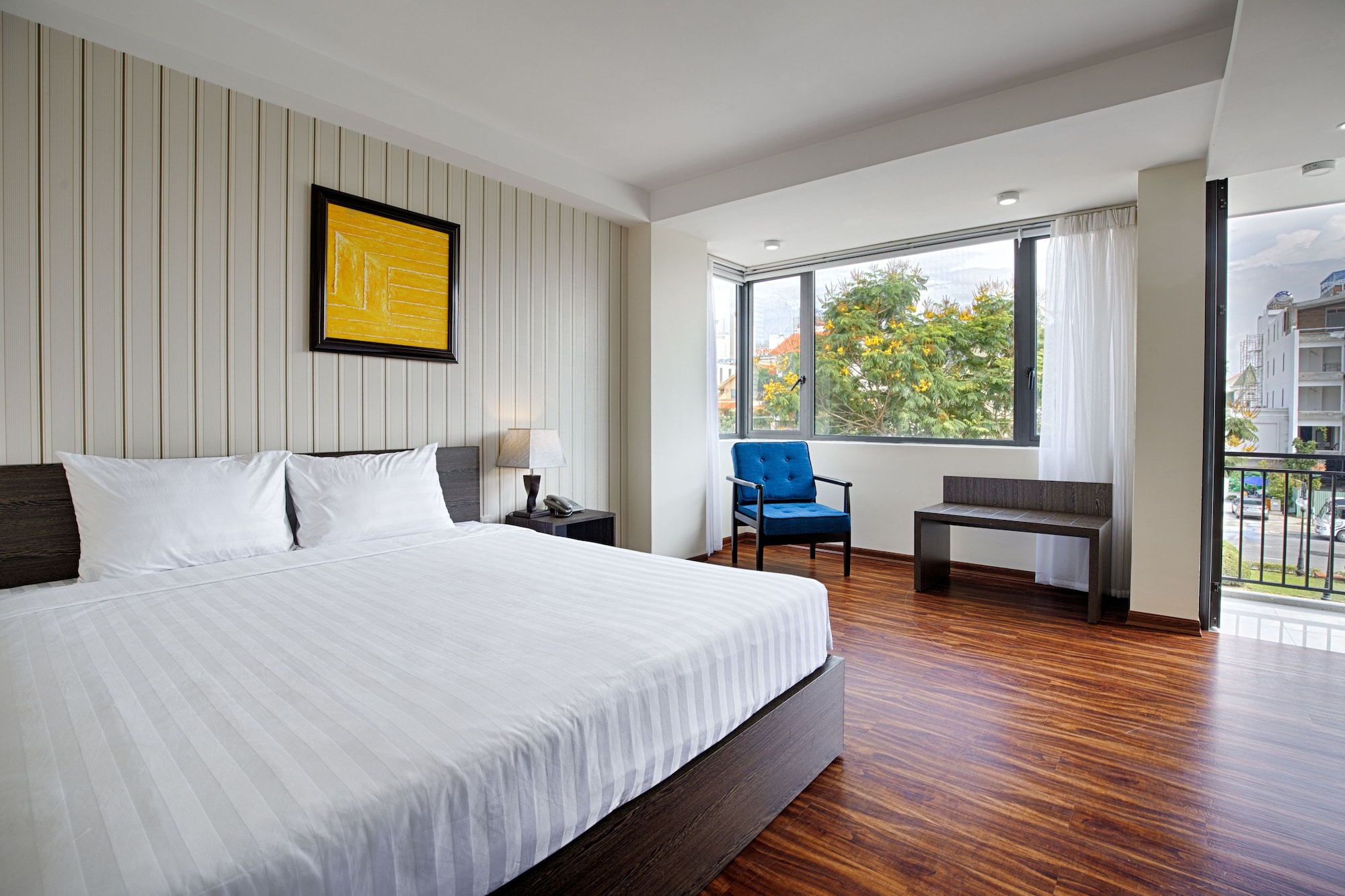 DELUXE, DOUBLE BED, BALCONY