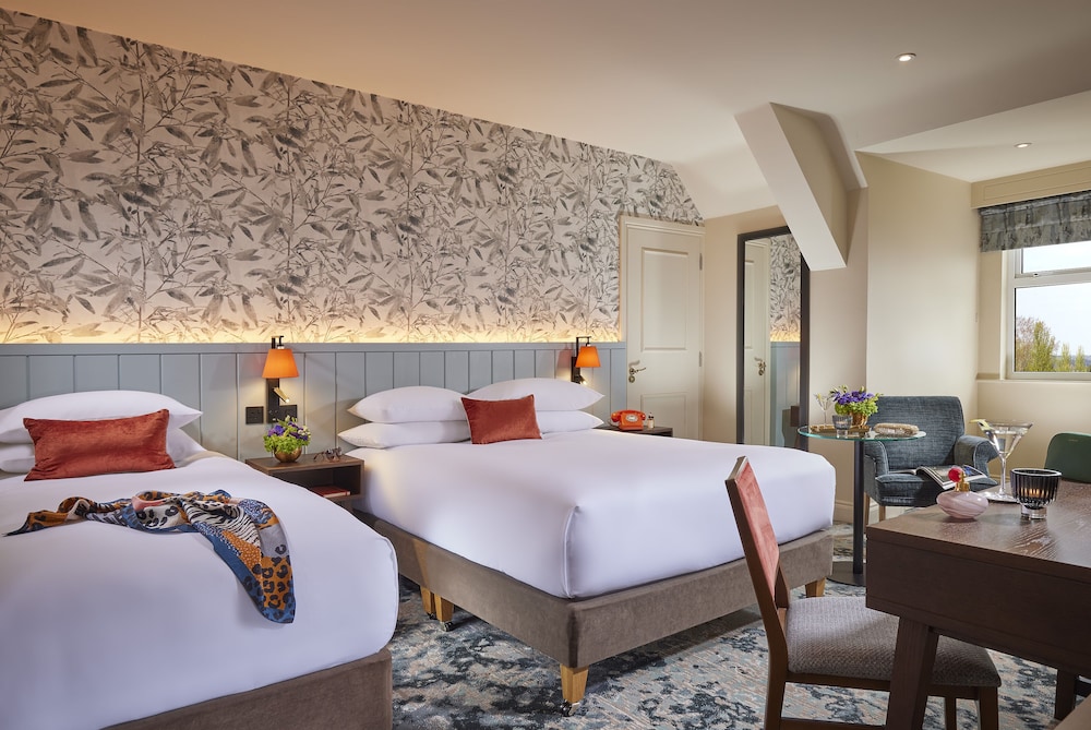 Family, Double and Twin Beds