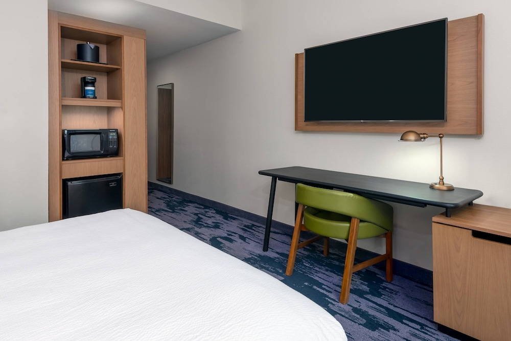 Fairfield Inn & Suites by Marriott Charlotte Monroe 6/28
