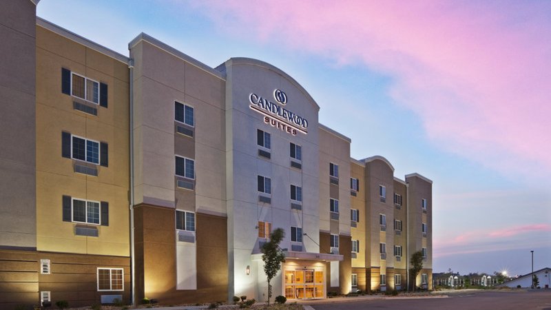 CANDLEWOOD SUITES MIDLAND SW 7/50