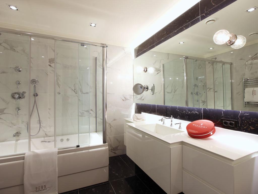 2 Bedrooms, Family Suite, 1 Double and 1 Single Bed, Sofa