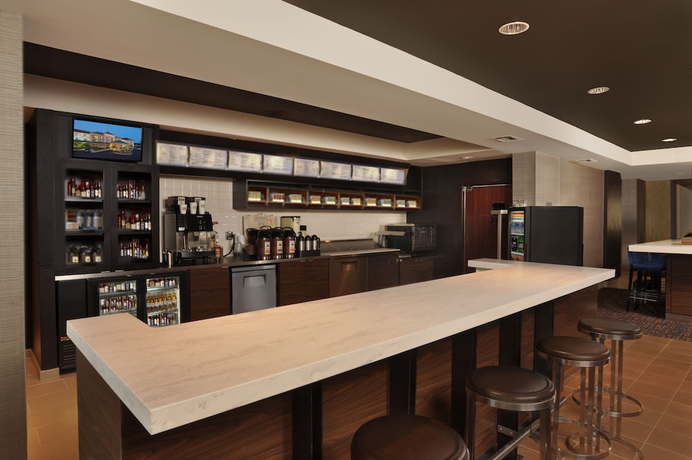 Courtyard By Marriott Tupelo 8/28