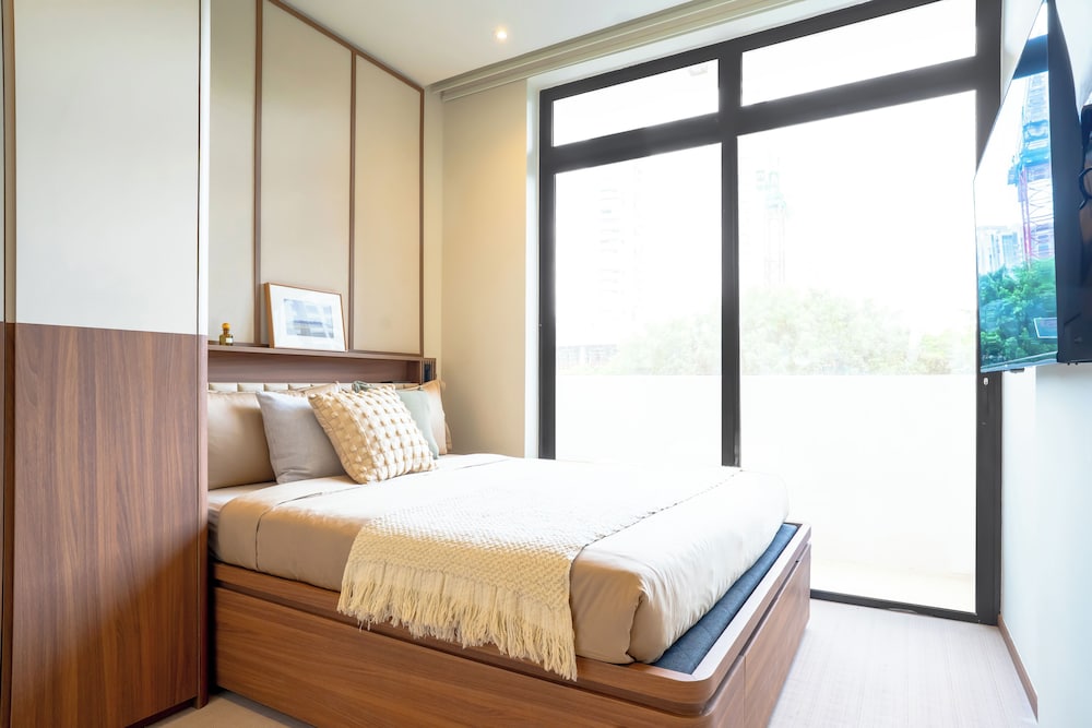 Momentus Serviced Residences Novena 6/50