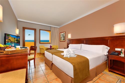 Room, Single, Double or Twin Bed