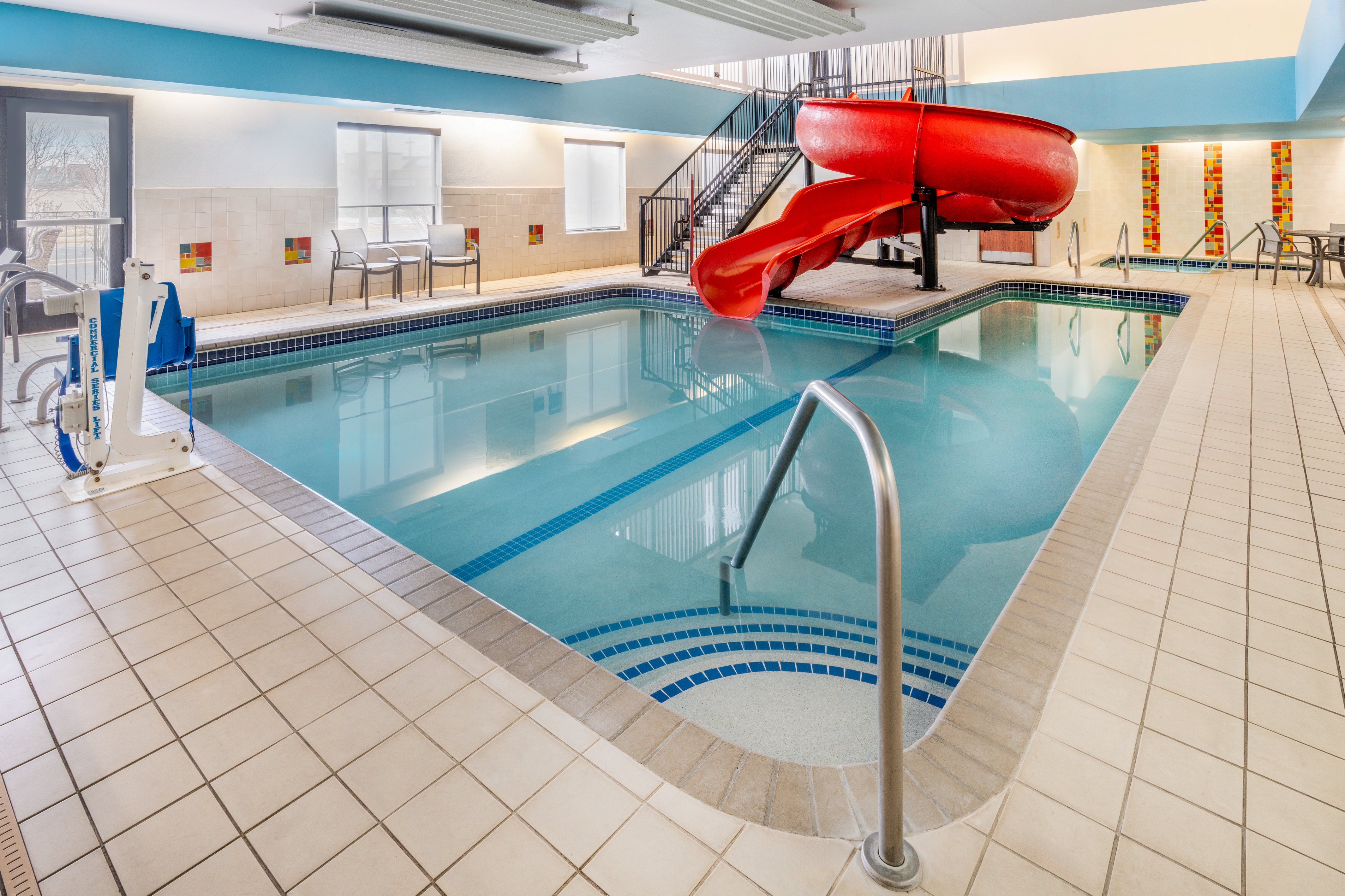 Holiday Inn Express Hotel Suites Loveland 28/56