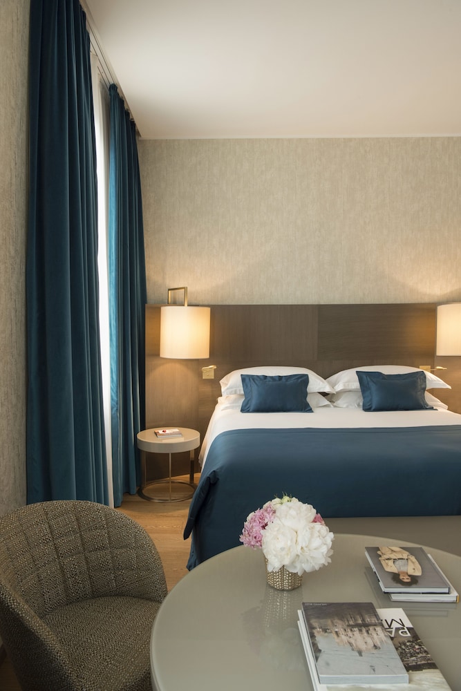Rosa Grand Milano Starhotels Collezione 25/76