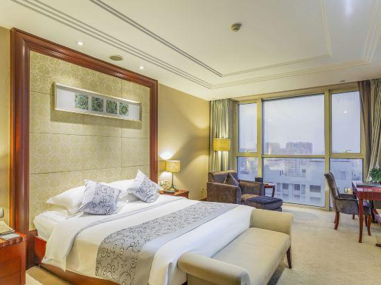 Room, Queen Bed