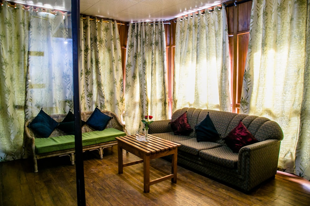 Niraamaya Retreats Aradura 35/51