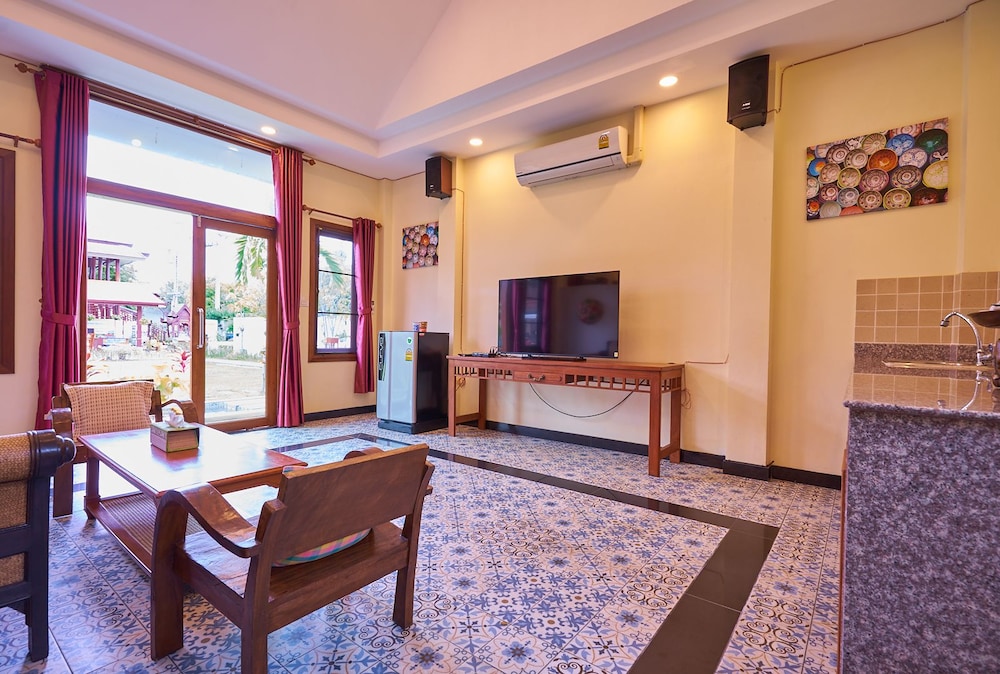 Huean Kham Hom Resort 54/72