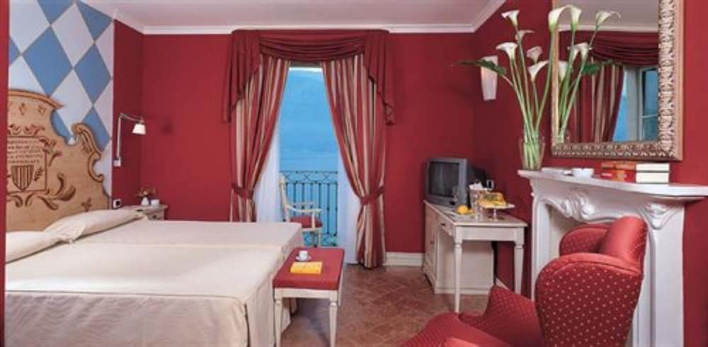 Hotel Cannobio 13/27