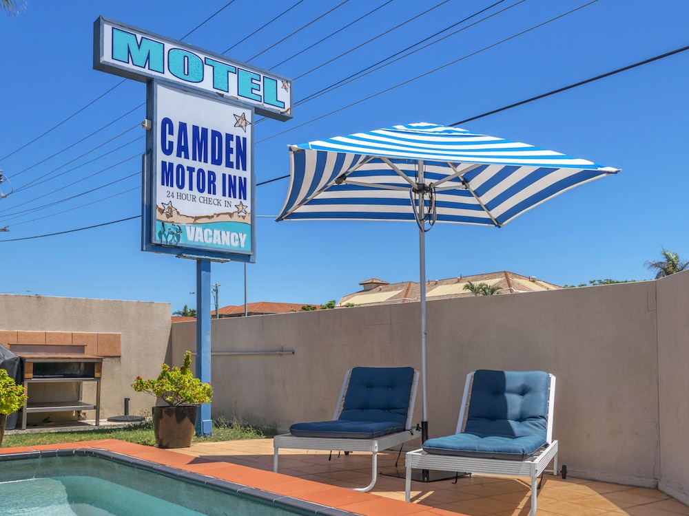 Camden Motor Inn 6/57