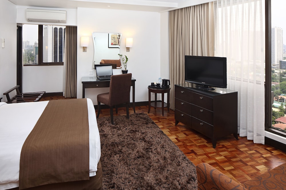 City Garden Hotel Makati 54/71