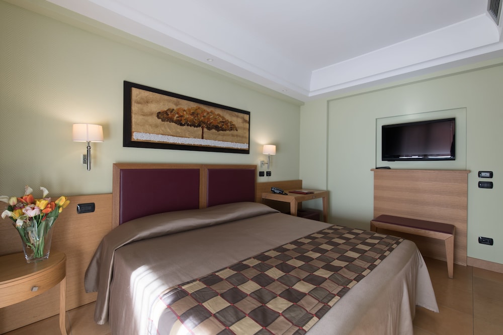 Artemis Hotel 18/69