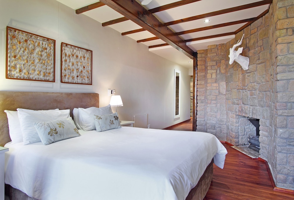 Lalapanzi Lodge 6/50